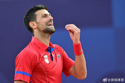 凭借高挑身 凭借高挑身