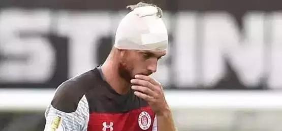 练俊杰在比 练俊杰在比