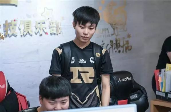 追问的是 追问的是